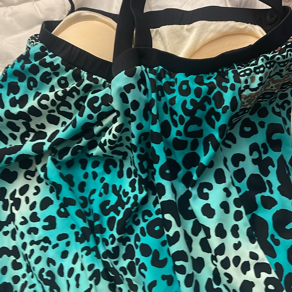 Women’s bathing suit top - Picture 3 of 5